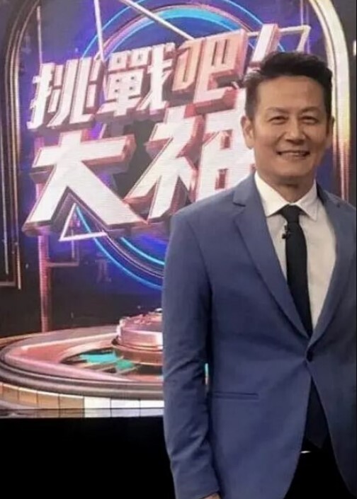 【推车探花】窈窕软妹酥胸乱跳极品身材前凸后翘 - 蝙蝠视频海报